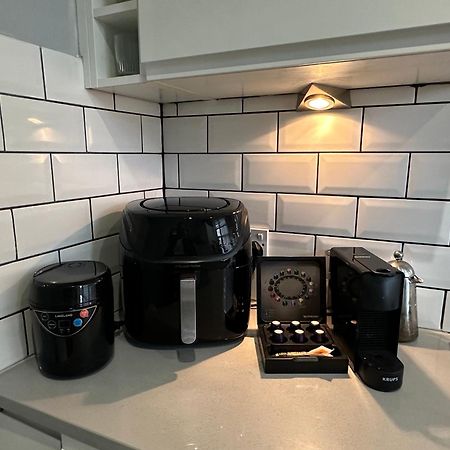 Tower Bridge, Boutique, Shad Thames Butlers Wharf Secure Parking , Balcony View Of Shard, Luxury With Van Parking Upto 4 Vans Ideal For Builders Shopfitters Secure Cctv Apartment Лондон Екстериор снимка